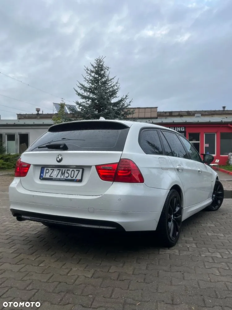 BMW Seria 3 2009 photo 4