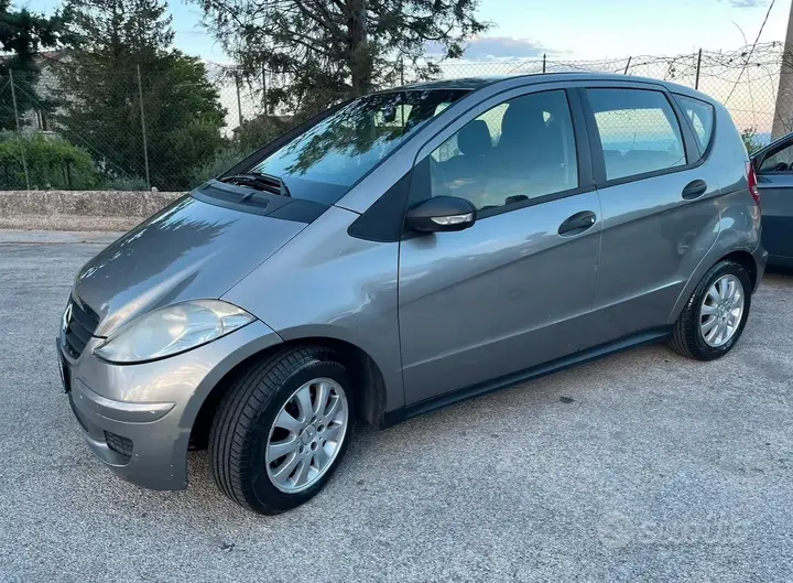 Mercedes-Benz A160