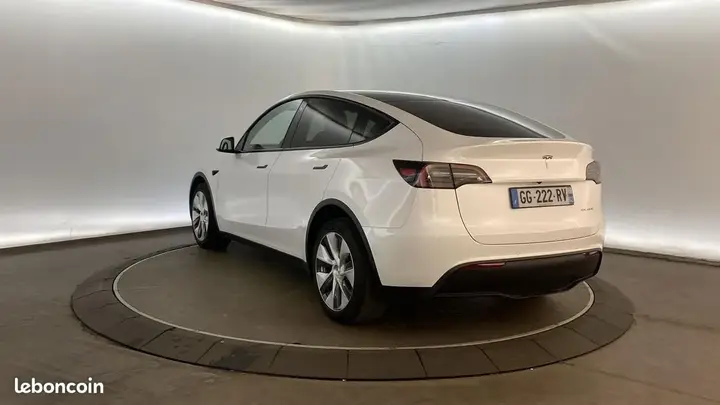 Tesla Model Y 2022 photo 4