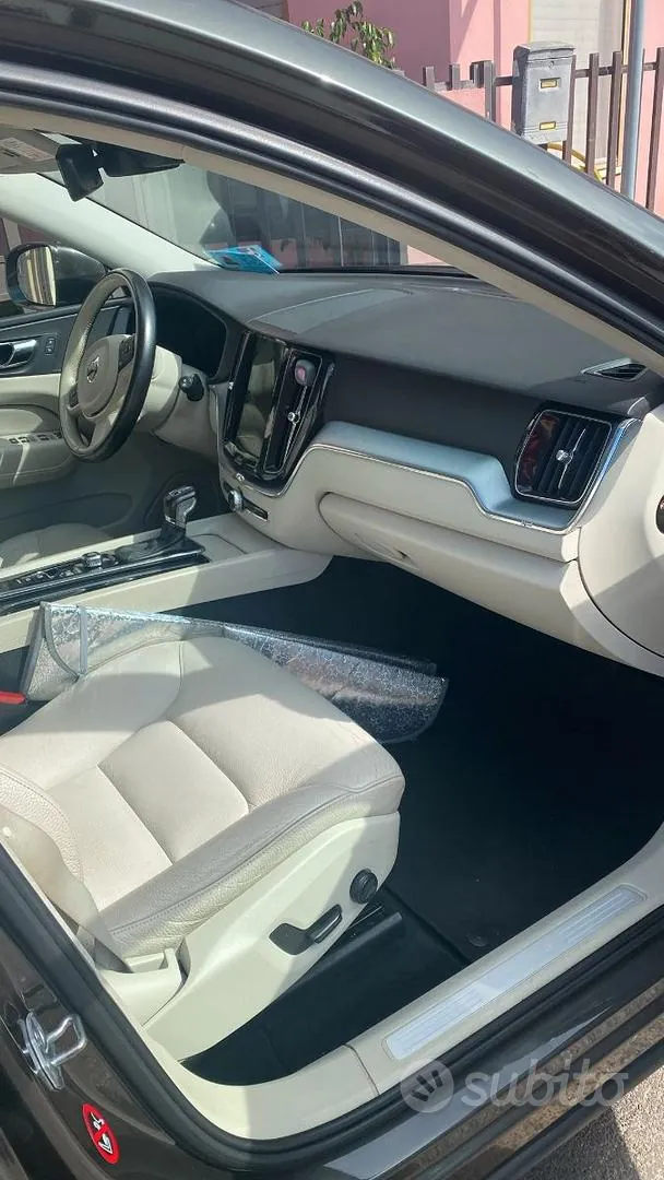 Volvo Xc60 2018 photo 5