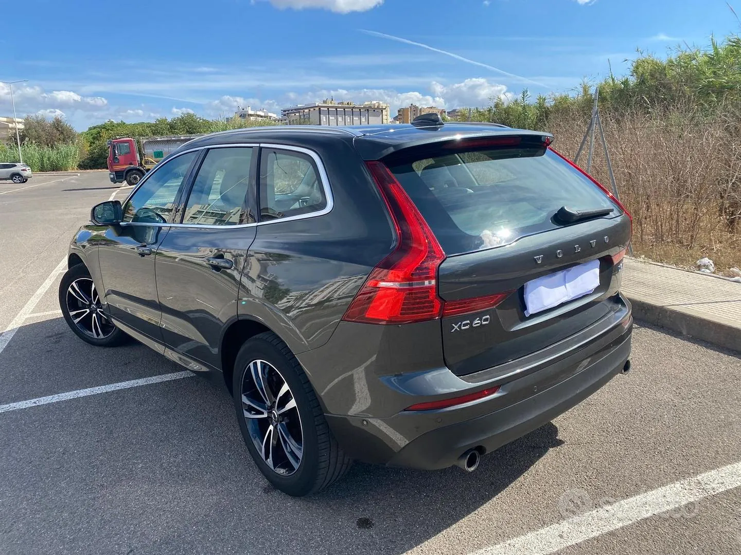 Volvo Xc60 2018 photo 2
