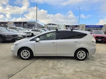 Toyota Prius 2013 photo 5