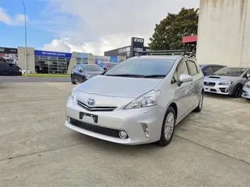 Toyota Prius 2013 photo 2