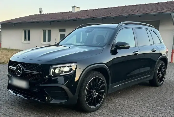 Mercedes-Benz Glb