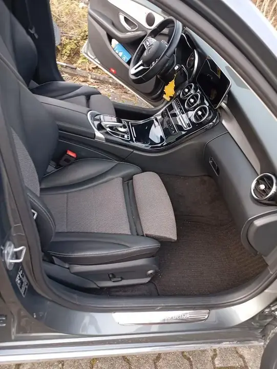 Mercedes-Benz C 220 D