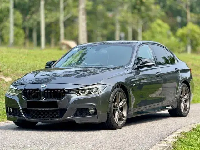 BMW 320I
