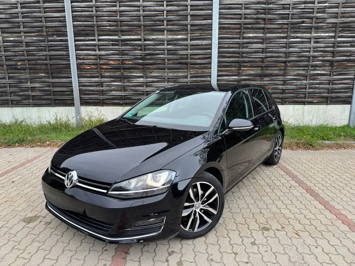 Volkswagen Golf 2012 photo 3