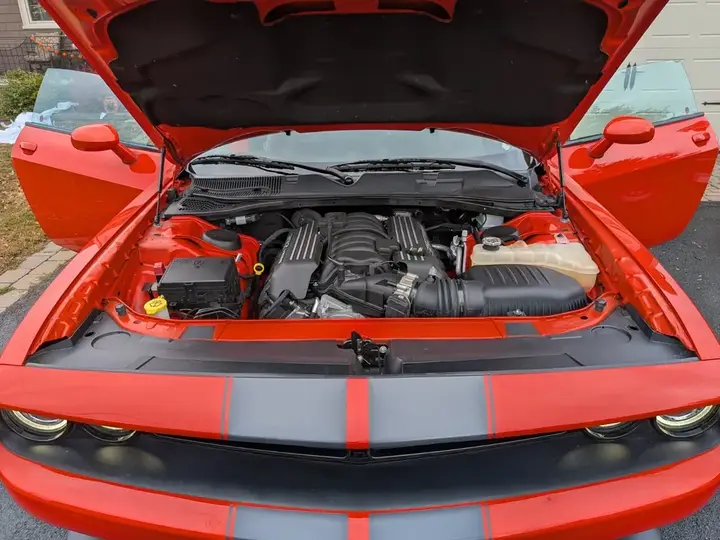 Dodge Challenger 2016 photo 2