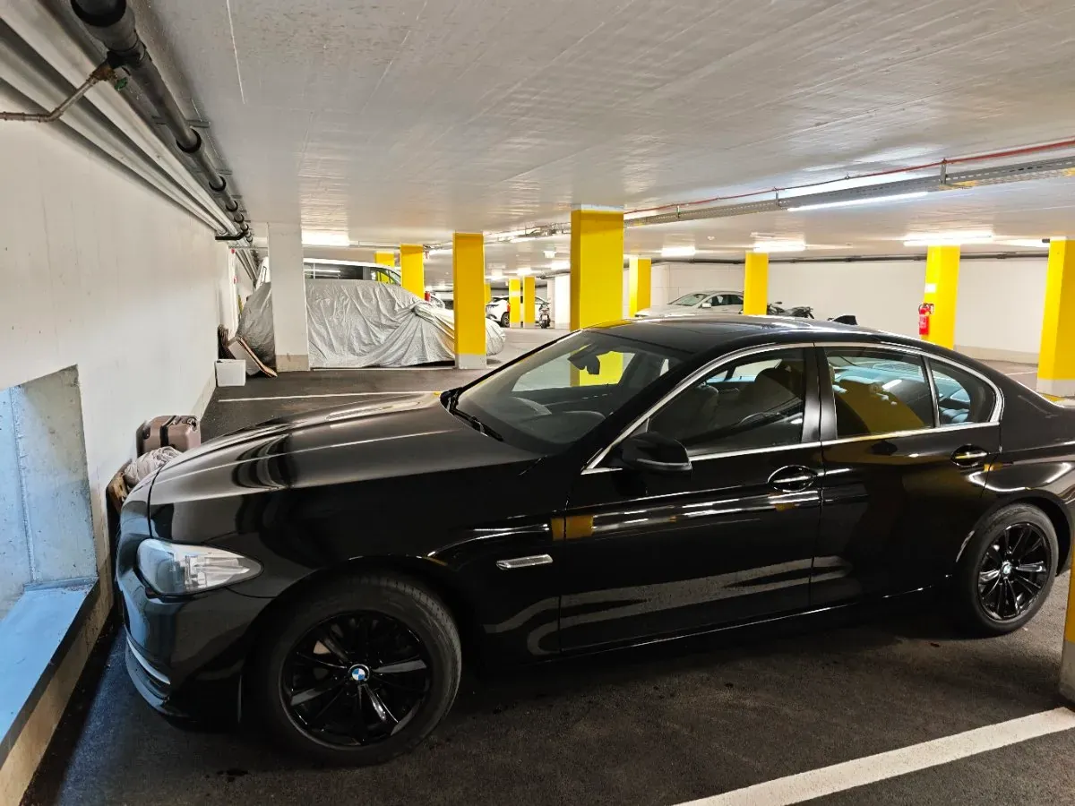 BMW 5 Series 2016 photo 2