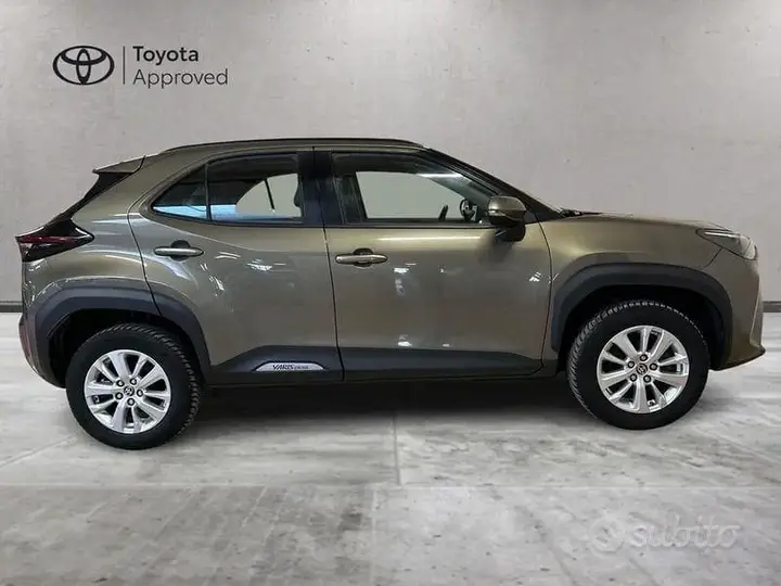 Toyota Yaris Cross 2023 photo 4