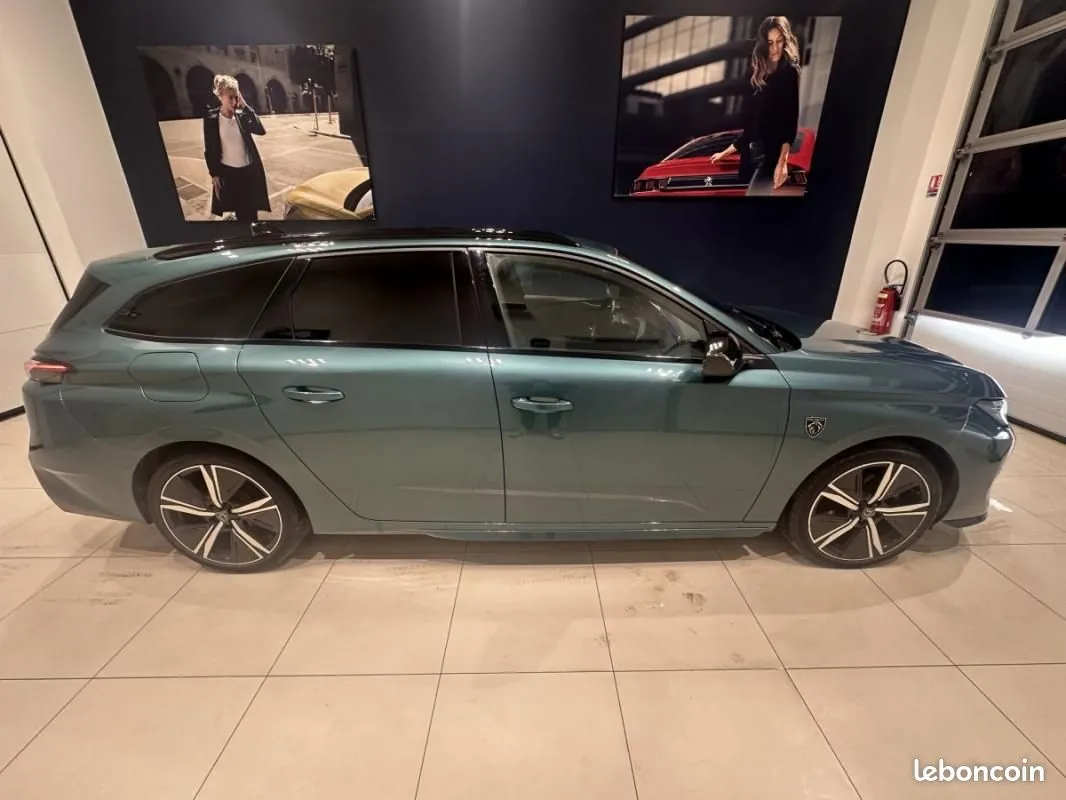 Peugeot 308 2022 photo 2