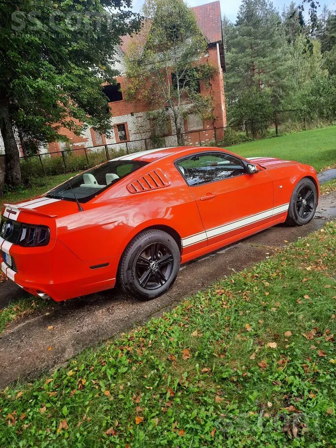 Ford Mustang 2013 photo 3