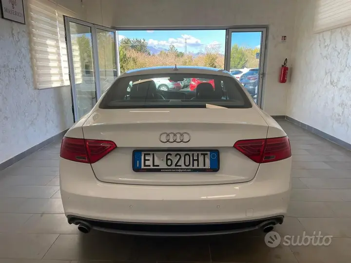 Audi A5 2012 photo 5