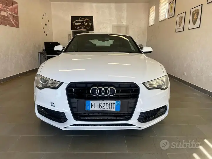 Audi A5 2012 photo 2