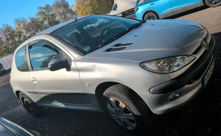 Peugeot 206
