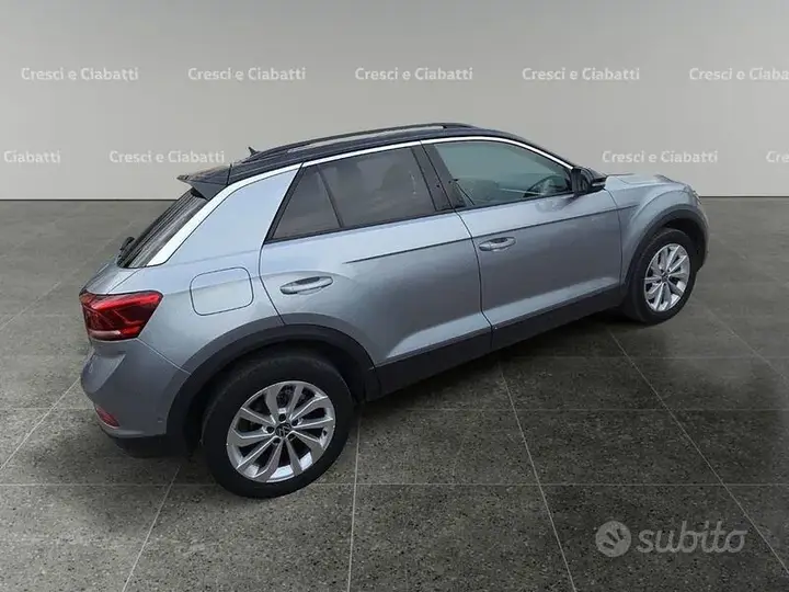 Volkswagen T-Roc 2024 photo 3