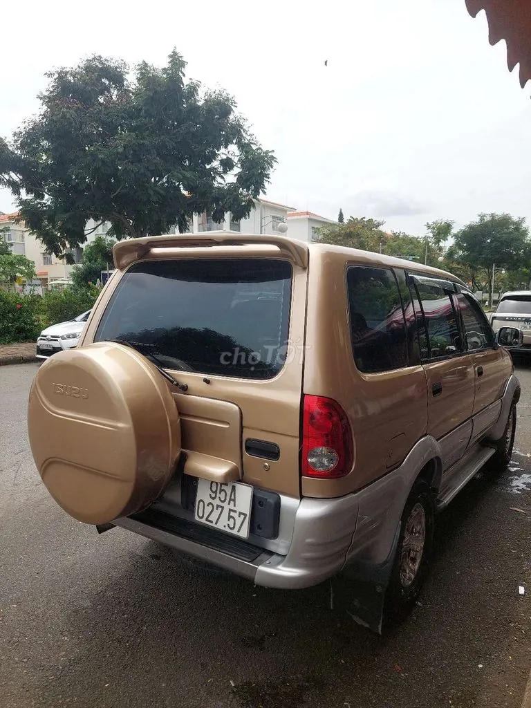 Isuzu Mu-X 2008 photo 3