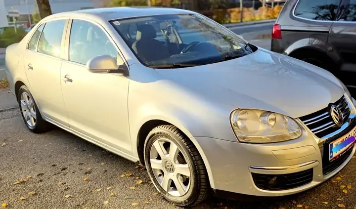 Volkswagen Jetta 2008 photo 2