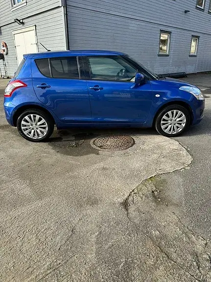 Suzuki Swift 2012 photo 5