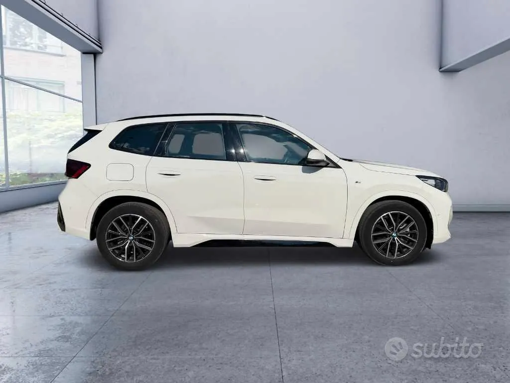 BMW X1 2024 photo 3