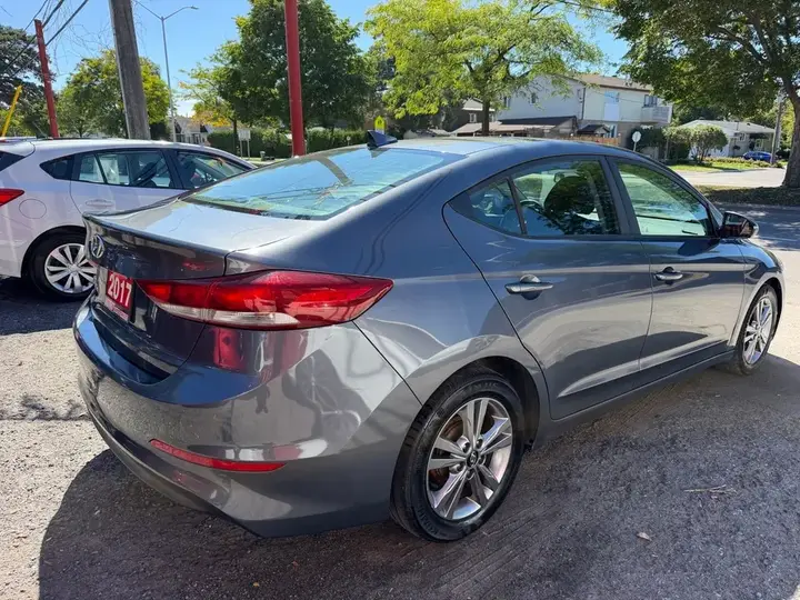 Hyundai Elantra 2017 photo 4