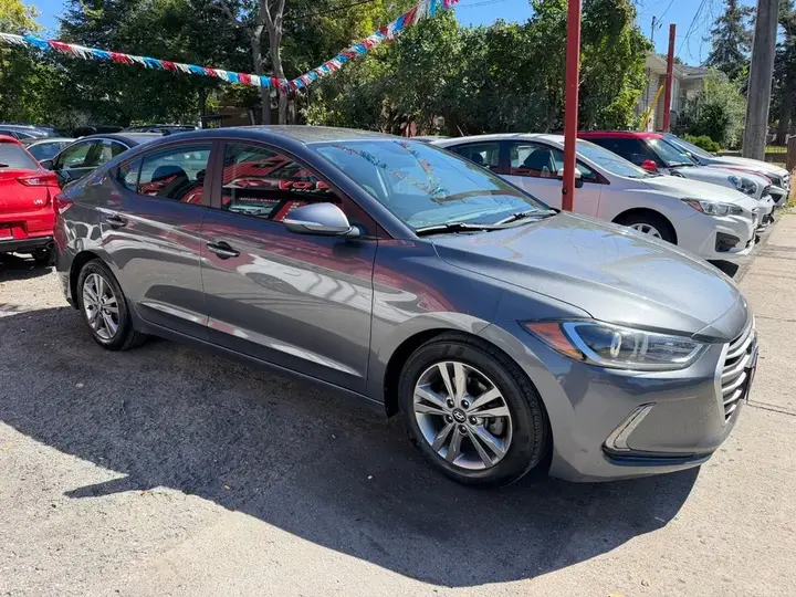 Hyundai Elantra 2017 photo 3