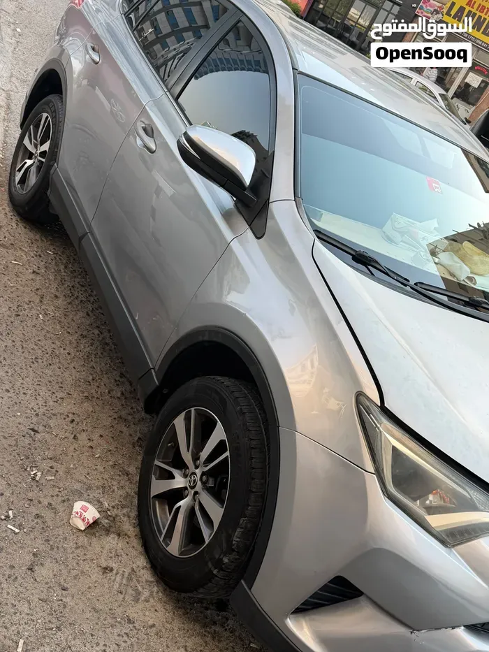 Toyota Rav 4 2017 photo 2