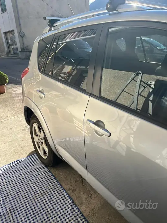 Toyota Rav4 2008 photo 3