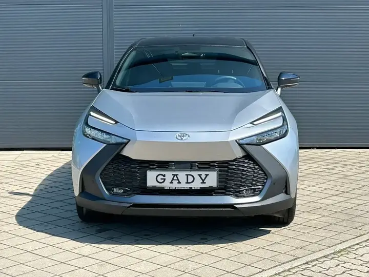 Toyota C-Hr 2025 photo 3