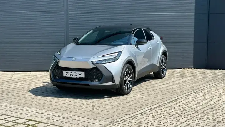 Toyota C-Hr 2025 photo 2