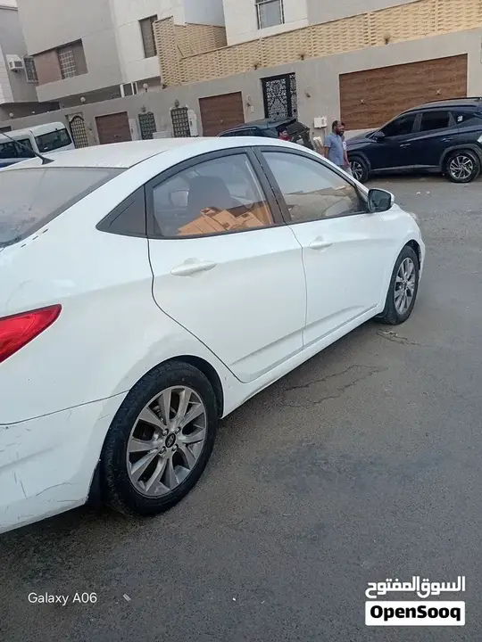 Hyundai Accent 2015 photo 2
