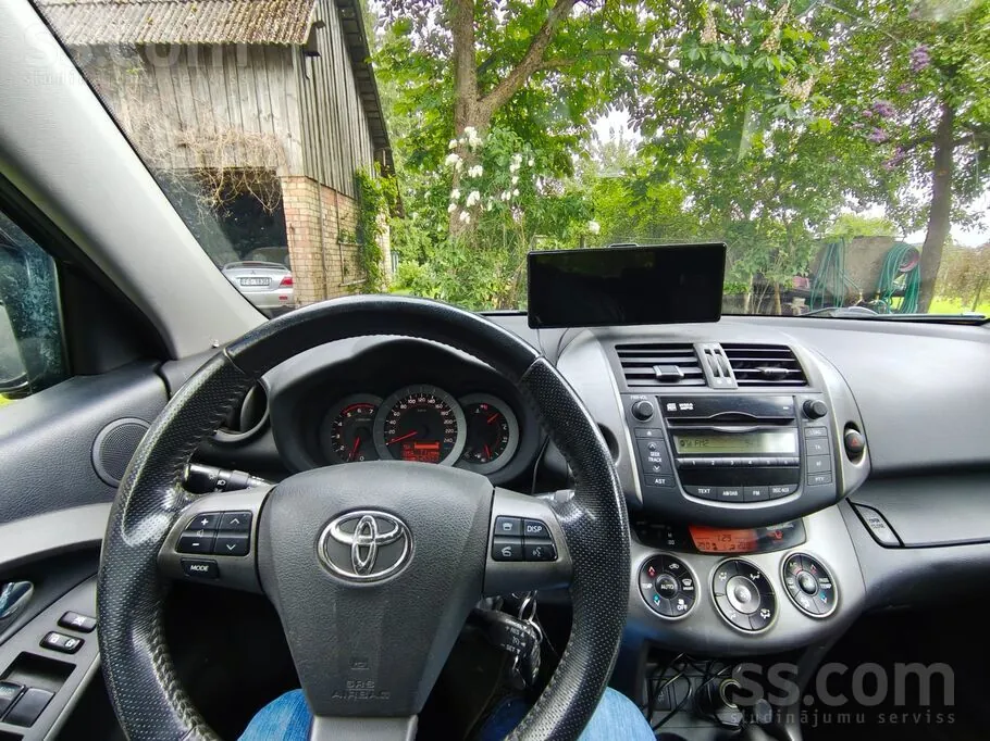 Toyota Rav4 2010 photo 3