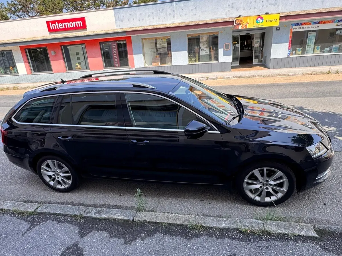 Skoda Octavia 2018 photo 2