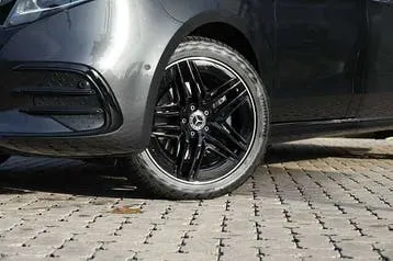 Mercedes-Benz V 300 D 2025 photo 3
