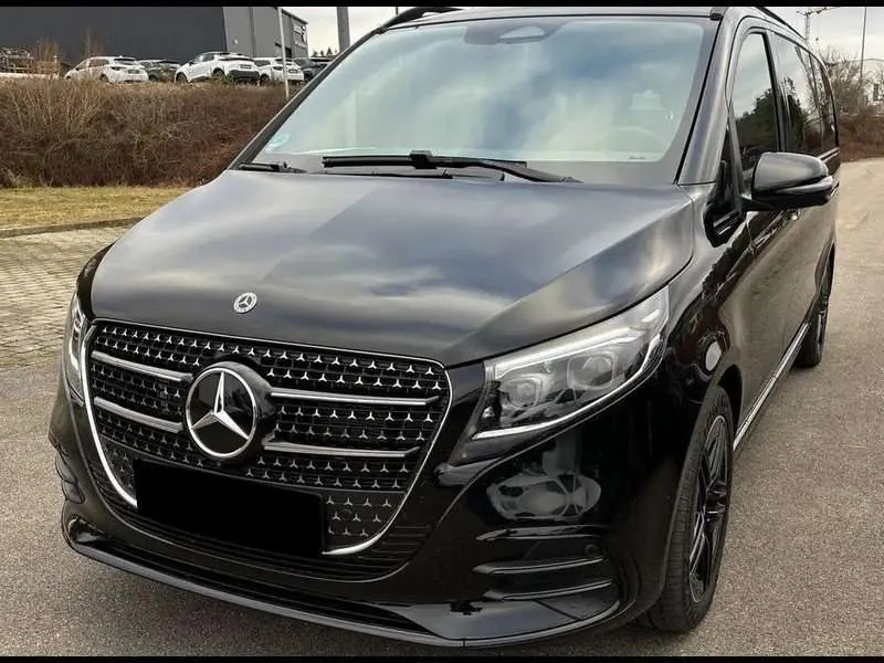 Mercedes-Benz V 250 2024 photo 2
