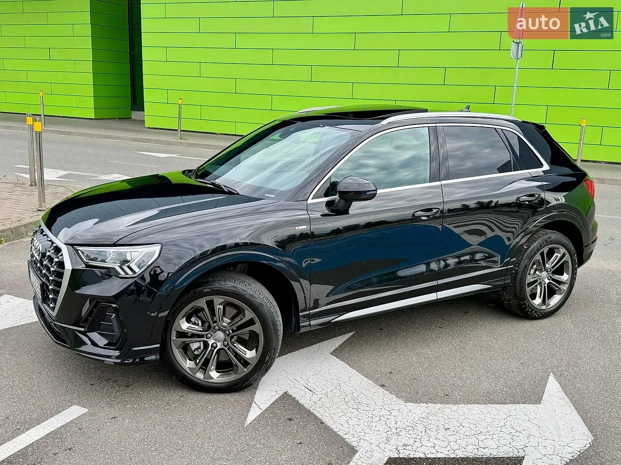 Audi Q3 2024 photo 3