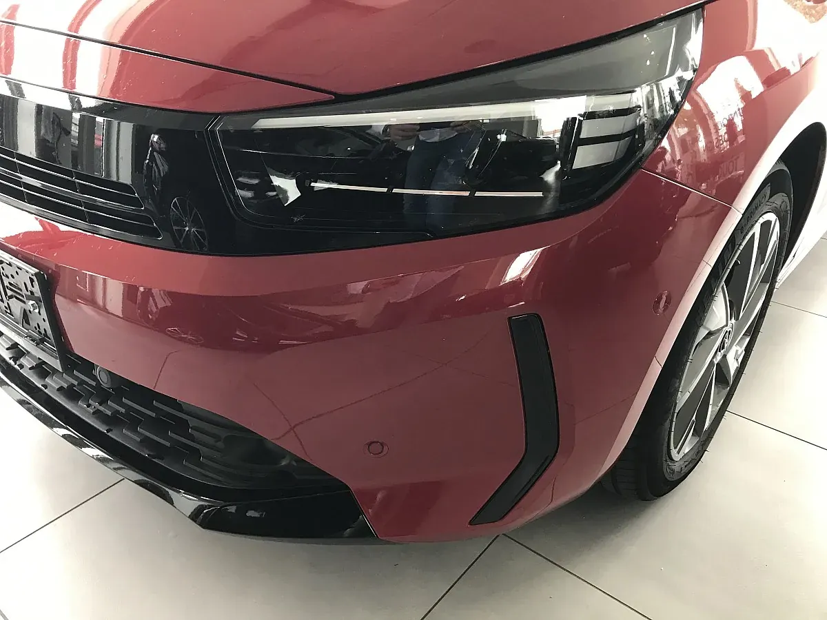 Opel Corsa 2024 photo 2