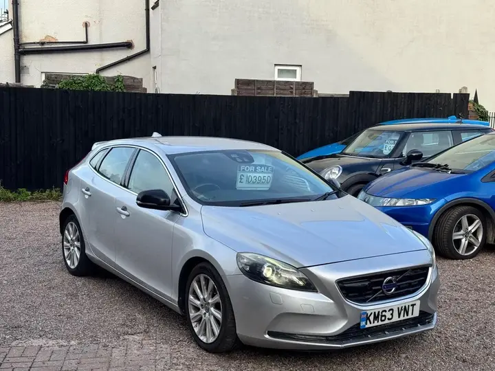 Volvo V40