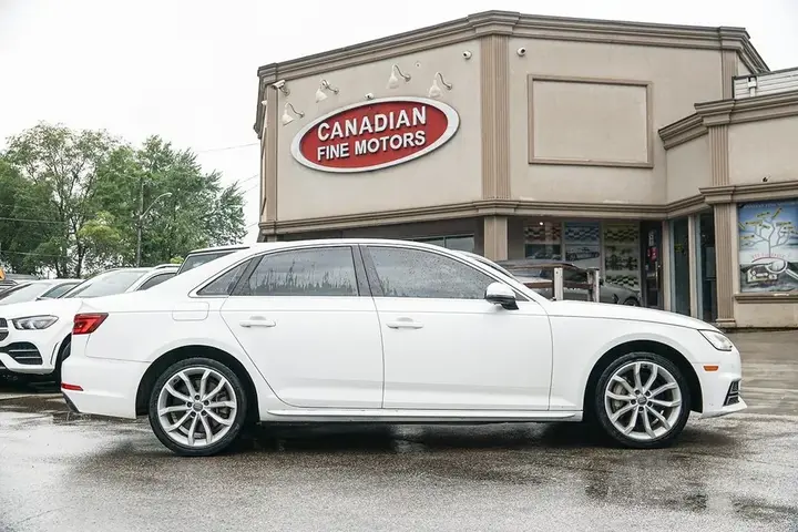 Audi A4 2018 photo 3