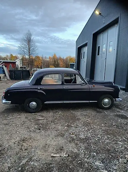 Mercedes-Benz 180 B