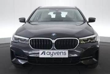 BMW 5 Touring 2021 photo 2