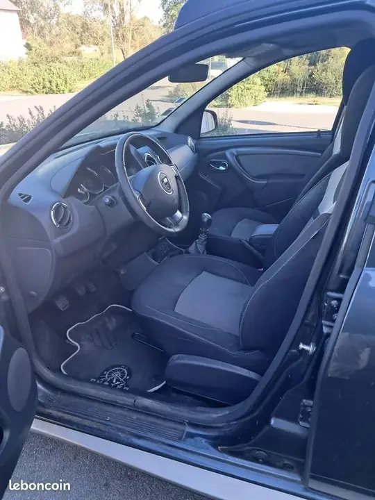 Dacia Duster 2016 photo 3