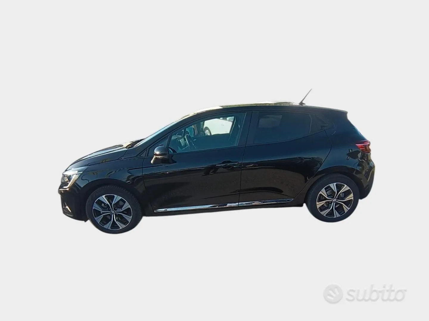 Renault Clio 2023 photo 2