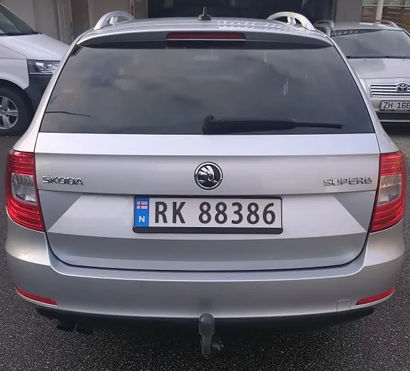 Skoda Superb 2015 photo 5