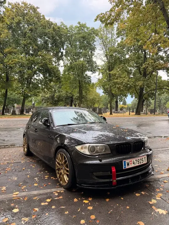BMW 1 Series 2010 photo 3