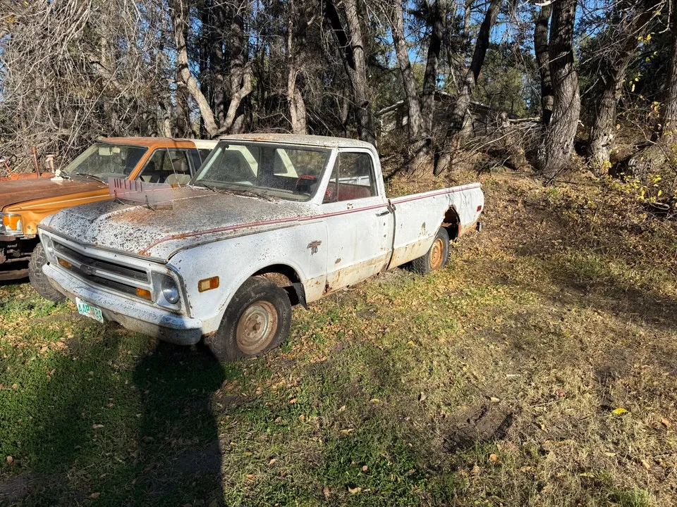 Chevrolet C10 1968 photo 3