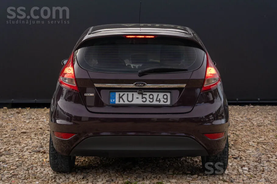 Ford Fiesta 2009 photo 4
