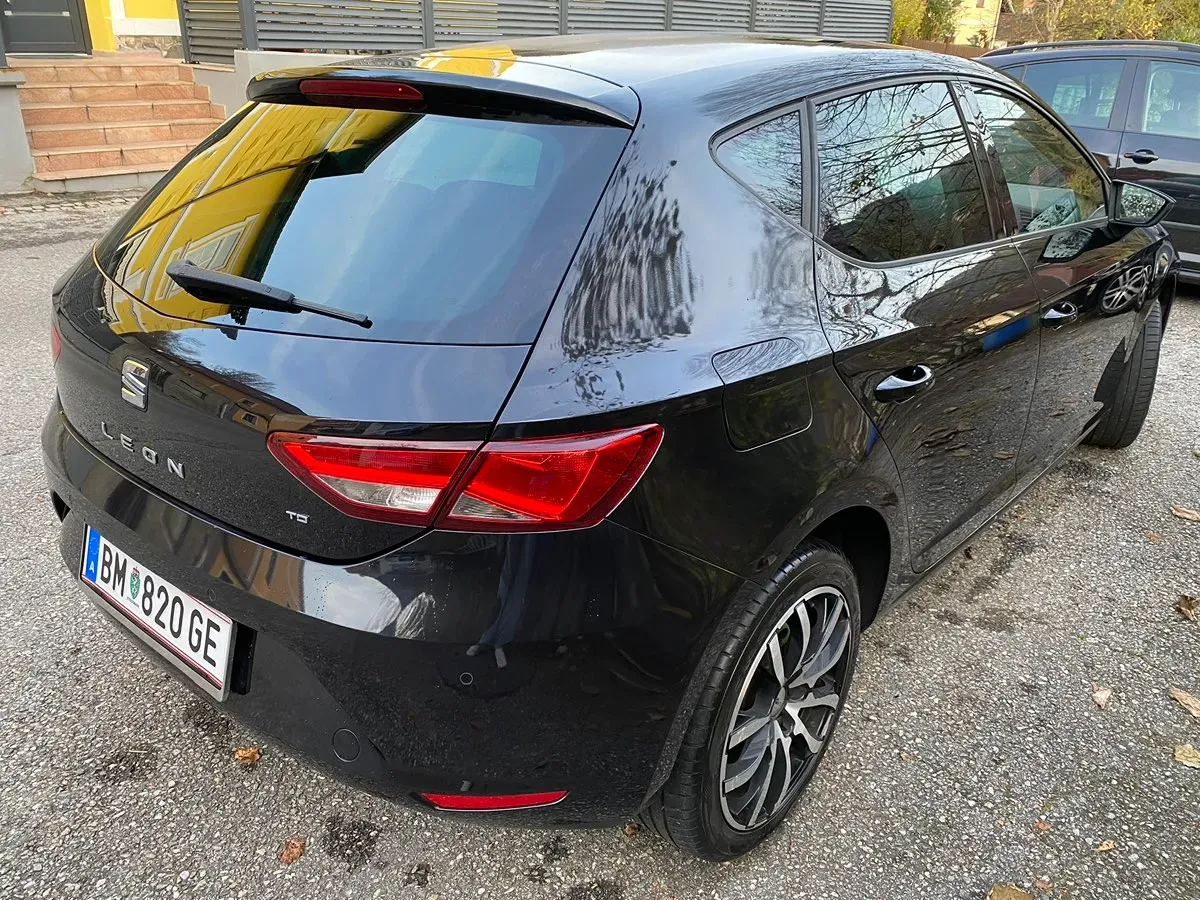 Seat Leon 2013 photo 2