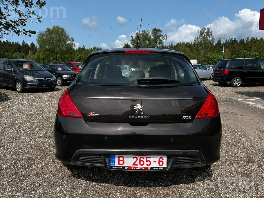 Peugeot 308 2011 photo 4