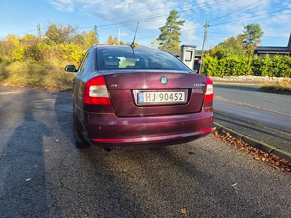 Skoda Octavia 2012 photo 3